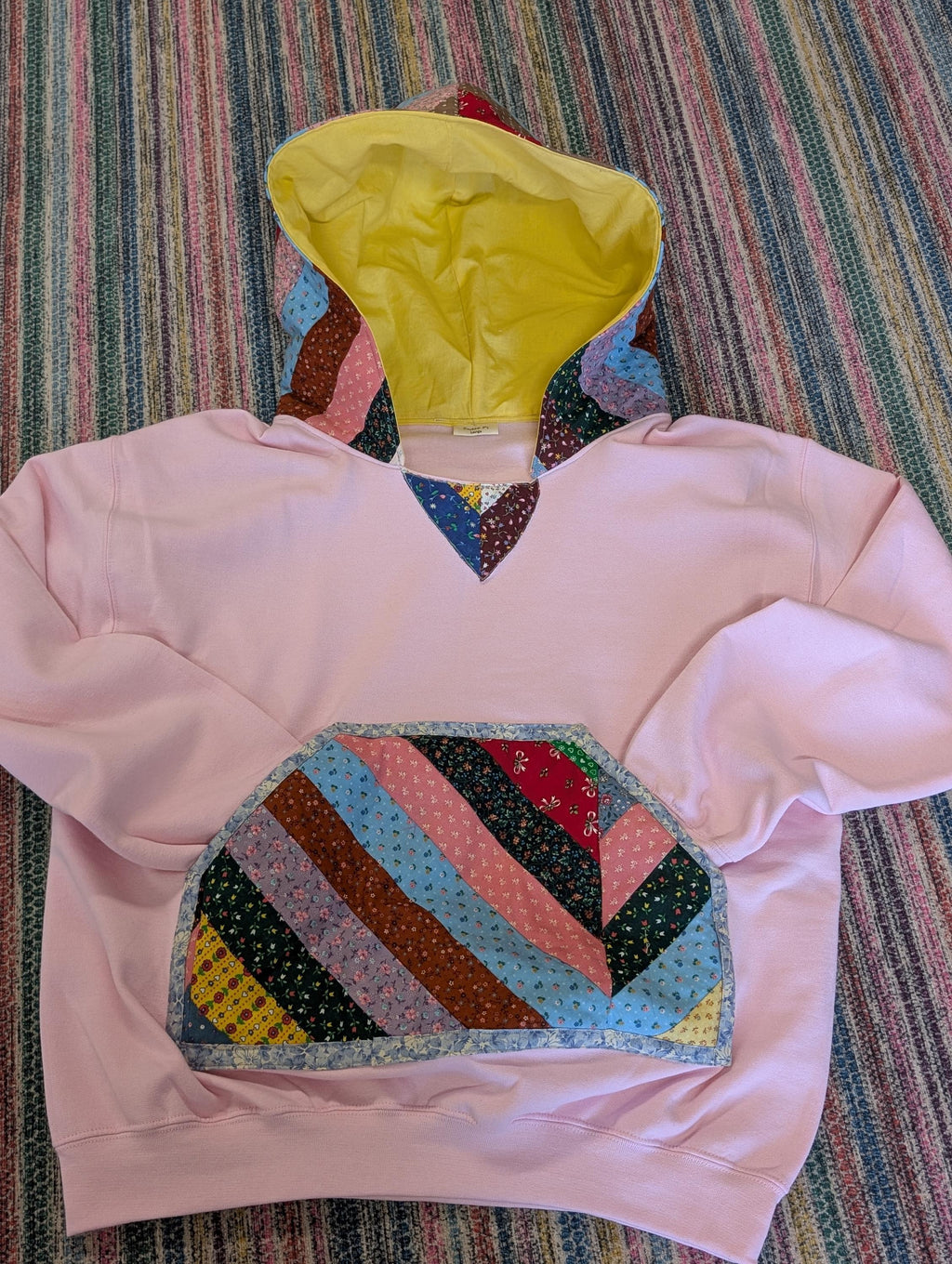 Women's Large Soft Blush Pink Vintage Hoodie Sweatshirt Quilt Pockets