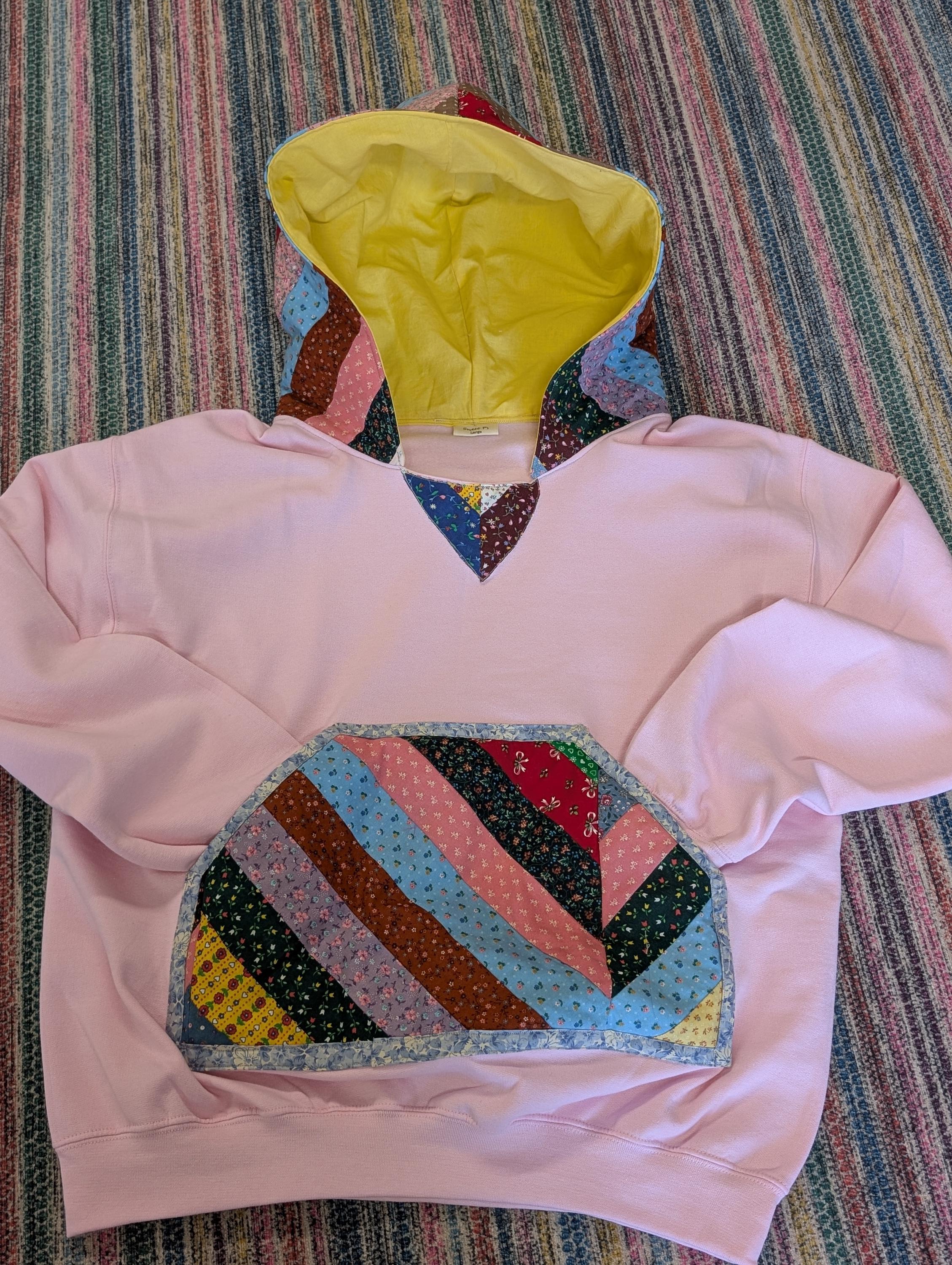 Women's Large Soft Blush Pink Vintage Hoodie Sweatshirt Quilt Pockets